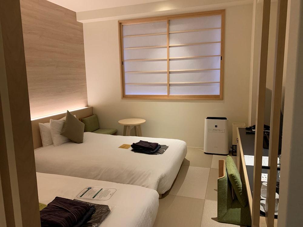 ホテル ロイヤルツインホテル京都八条口 4*